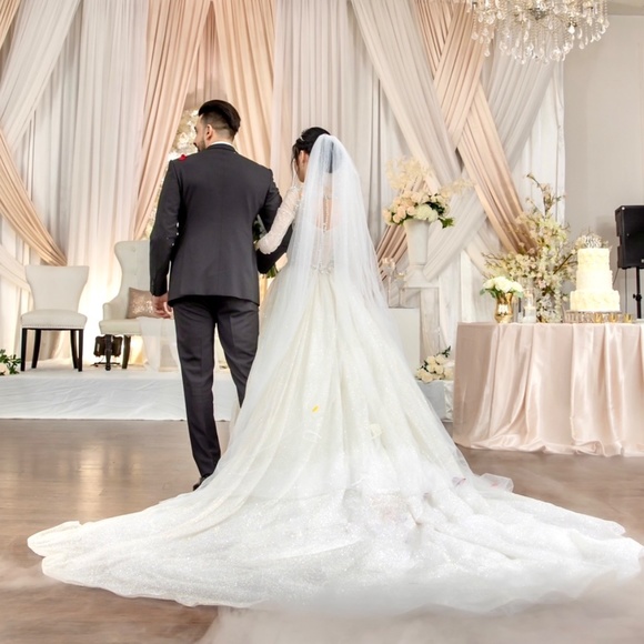 Wedding Dress (Constance by Milla Nova) - Picture 4 of 6